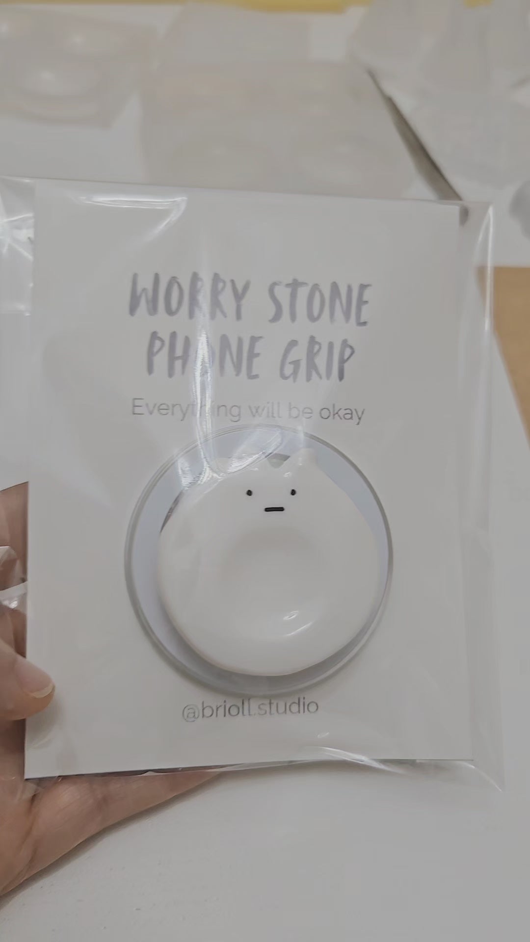 Tomato Onigiri & Dimsum - kawaii Worry Stone Phone Grip – Anxiety Relief Stand